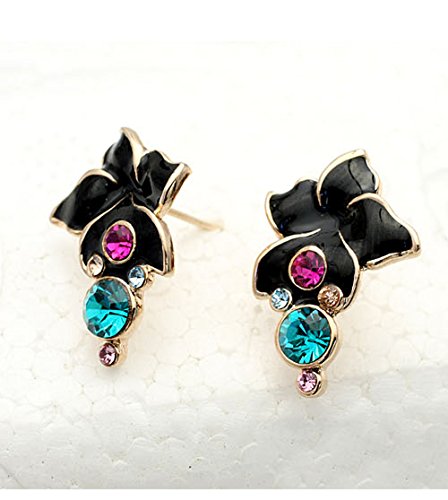 Black Bloom Stud Earrings