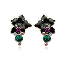  Black Bloom Stud Earrings